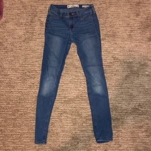 Hollister skinny jeans mid rise